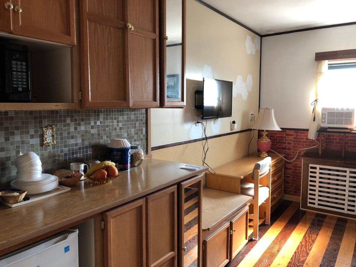 Heritage Place Hotel Gravelbourg 外观 照片